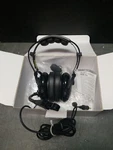 Asa Airclassics Pilot Headset, HS-1A New. Price: $130.00.