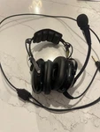 Air Classics Passive Aviation Headset ASA-HS-1A W/ Bose Carry Bag Used. Price: $50.00.